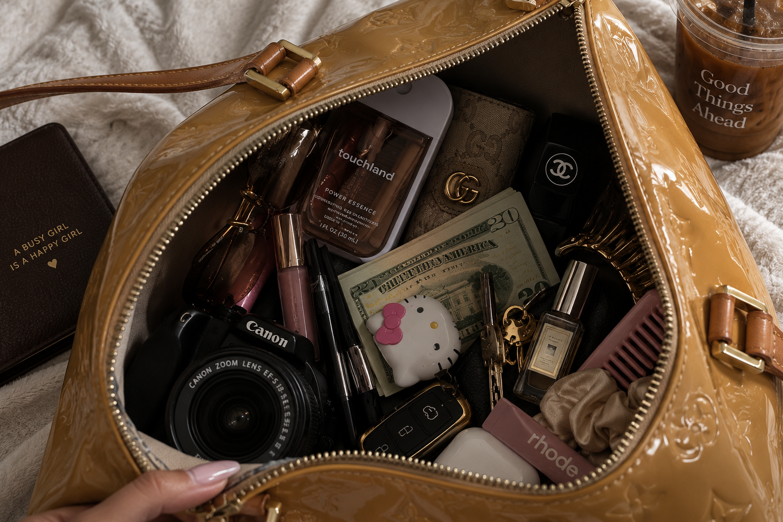 Things Every Woman Should Keep in Her Bag